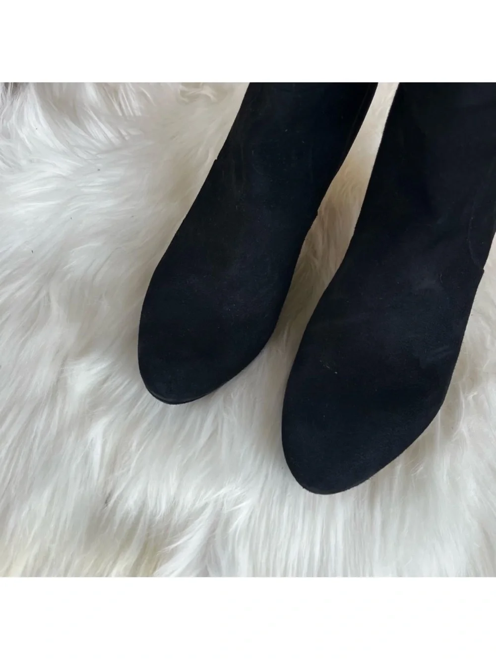 SALVATORE FERRAGAMO Suede Black Amelia Sambi Gancini Rego Boots Sz. 9
